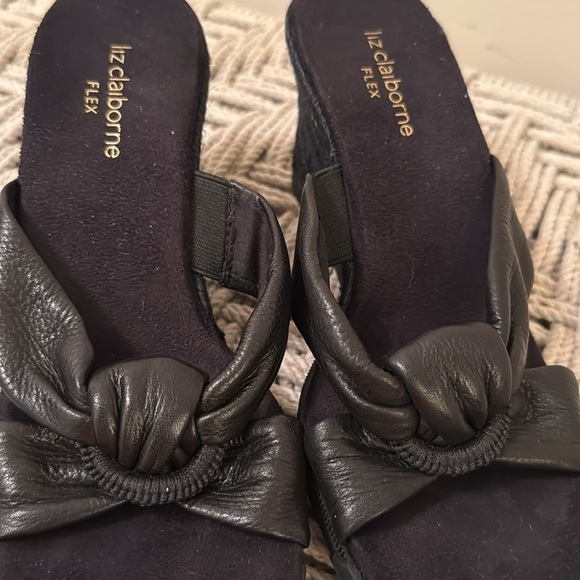 Liz Claiborne Black Leather Wedge Espadrille Open Toe Knot Sandals Women 6.5 - Picture 9 of 9